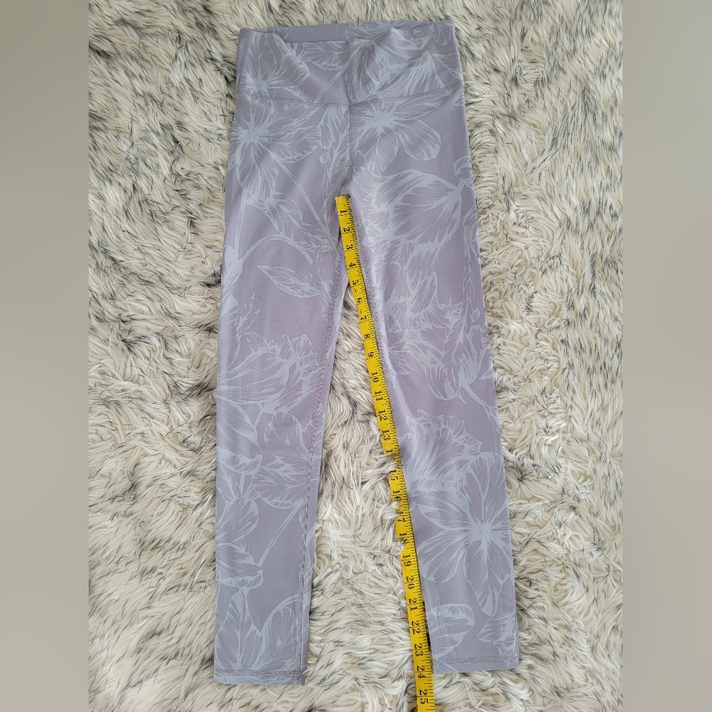 Fabletics Gray Floral Leggings XS